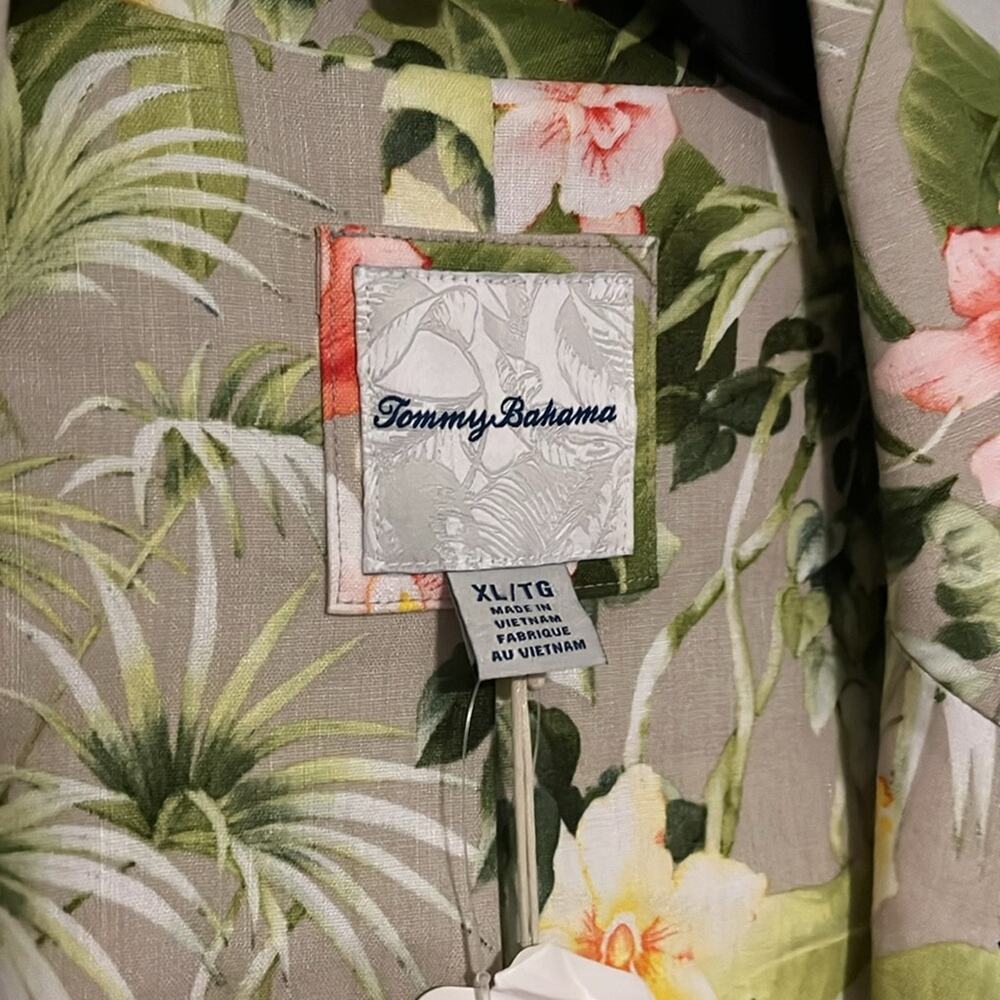 Tommy Bahama Size XL Flora Riviera Paloma Coast Stretch-Linen Blazer, $228 - Picture 5 of 6